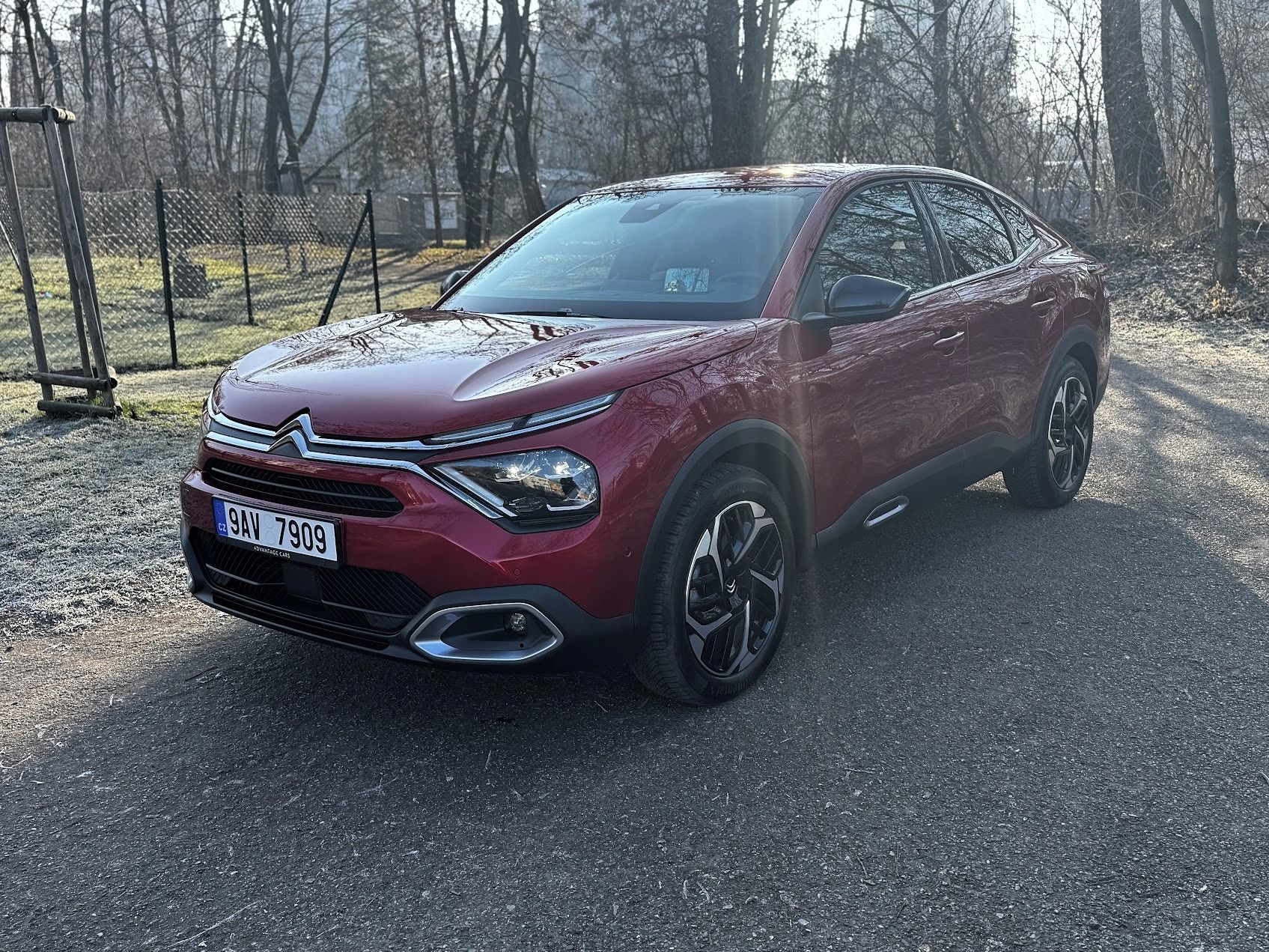 Citroën C4 X, 1.2 Pure Tech Shine Aut. DPH - fotka 3