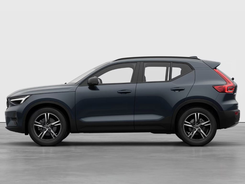 Volvo XC40, PLUS DARK B3 FWD 120kW - fotka 5