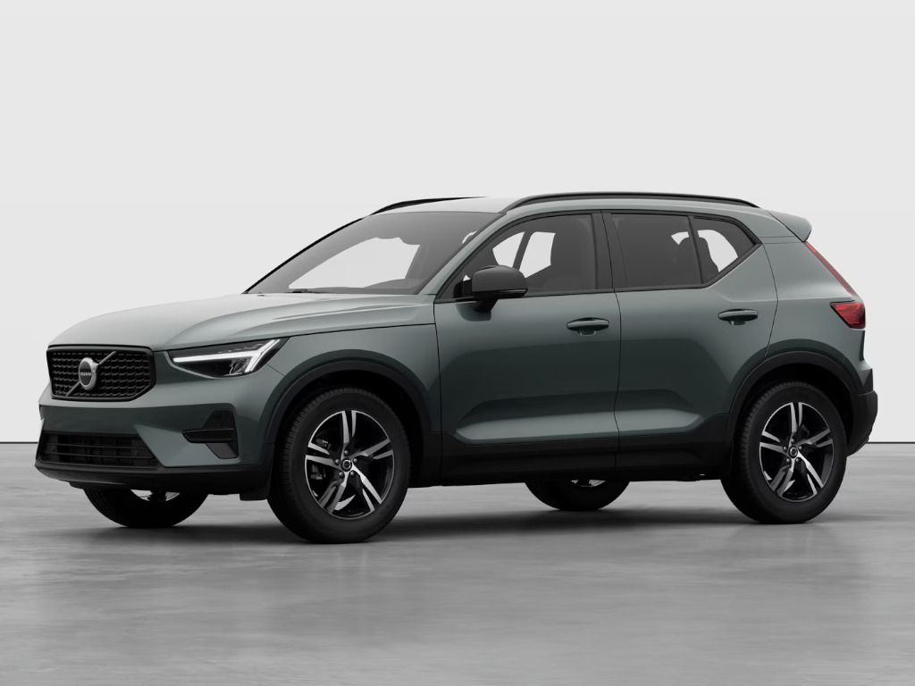 Volvo XC40, PLUS DARK B3 FWD 120kW - fotka 2