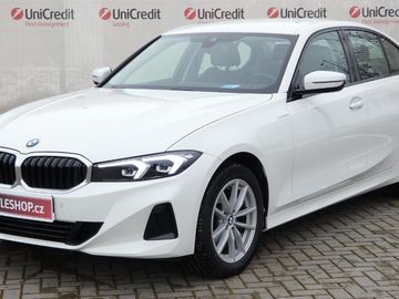 320i Advantage