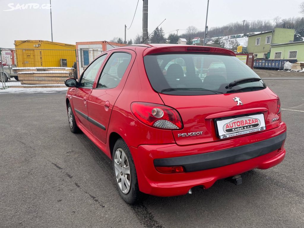 Peugeot 206, + 1,1 44kW, SERVISKA