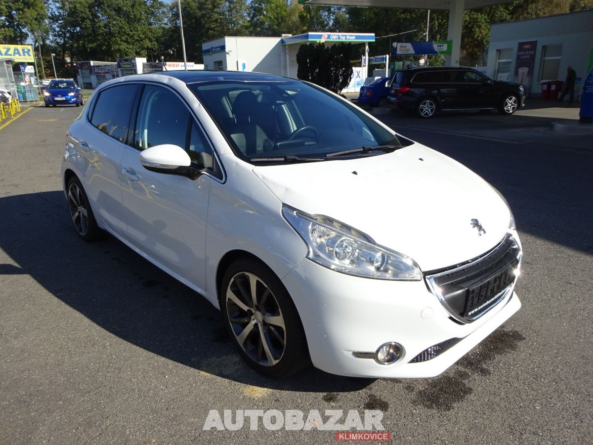 Peugeot 208, 1,6 e-HDi - fotka 4