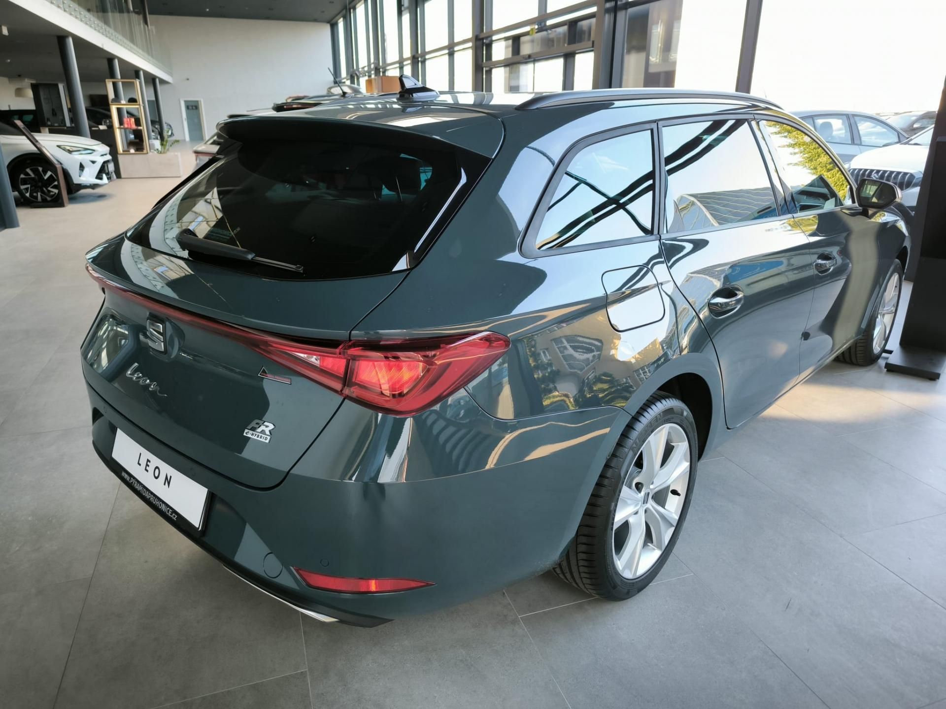 Seat Leon, SP 1.5 TSI FR e-HYBRID - fotka 3