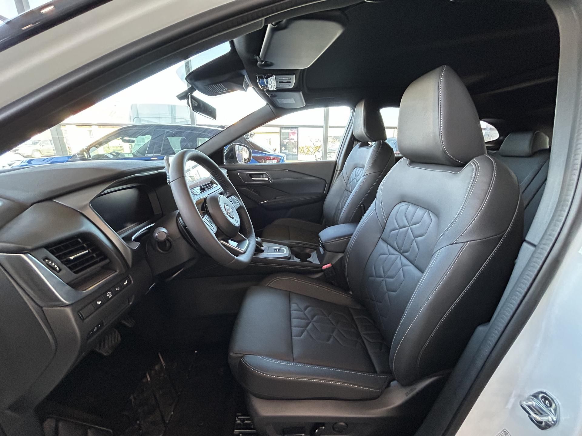 Nissan Qashqai, 1.3T 158HP  X-TRONIC TEKNA - fotka 6
