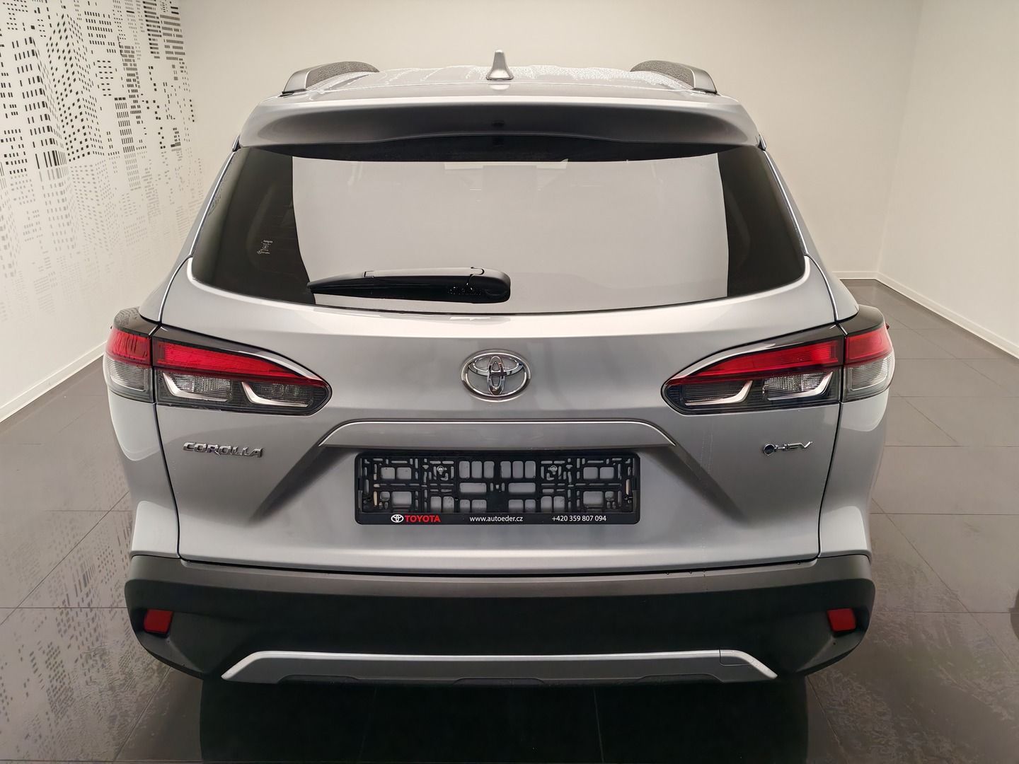 Toyota Corolla Cross, Executive  2.0L HEV 0 - 1 CVT - fotka 5