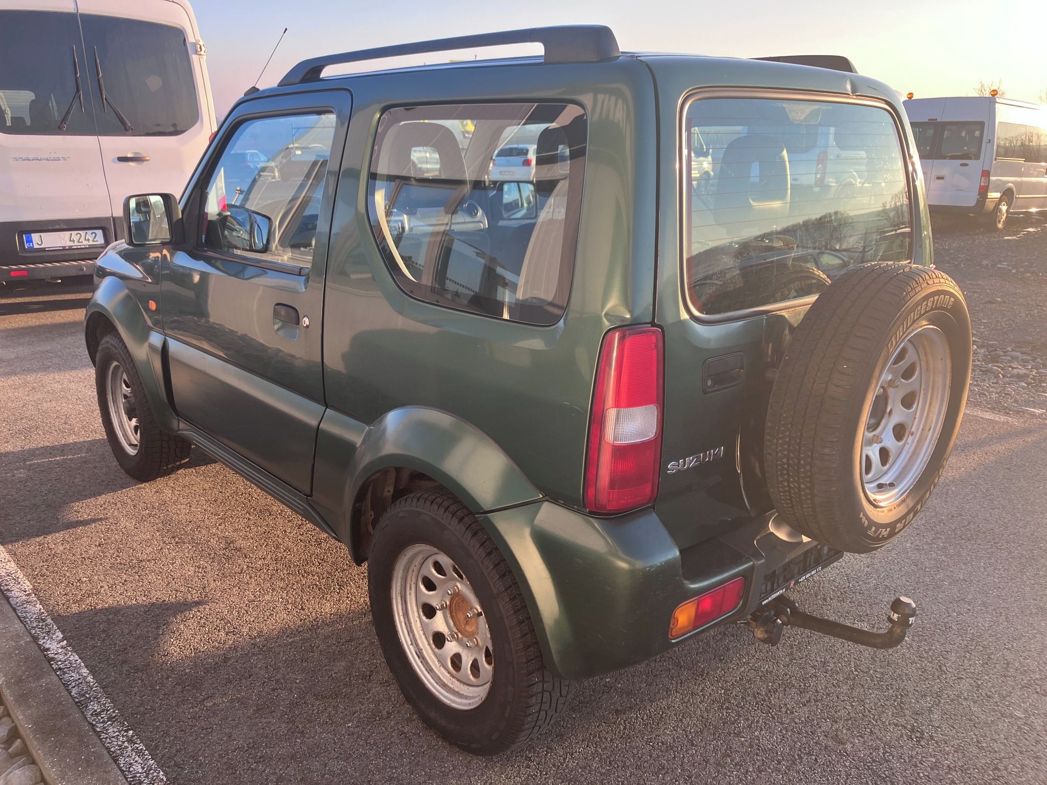 Suzuki Jimny, 1,3 63kW 4x4 klima - fotka 4