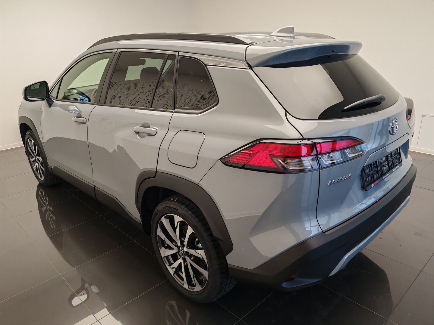 Toyota Corolla Cross, 2,0 Hybrid Executive - fotka 6