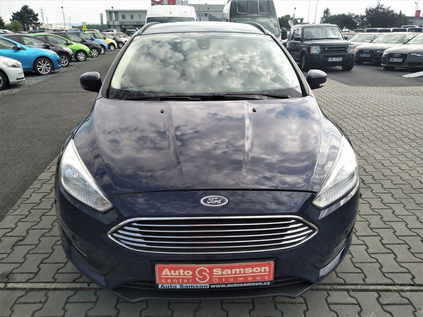 Ford Focus, 1,0i 74kW*AUTO A/C*ESP* - fotka 2