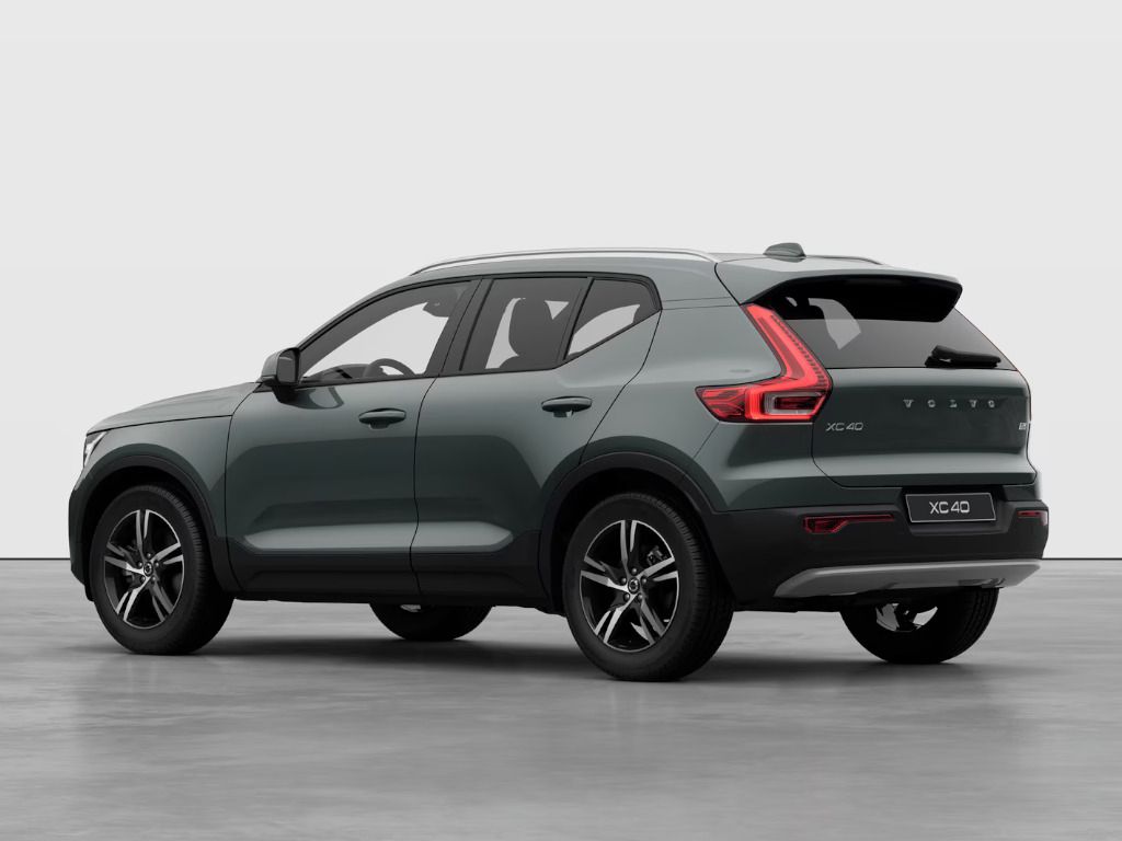 Volvo XC40, CORE B3 FWD 120kW - fotka 4