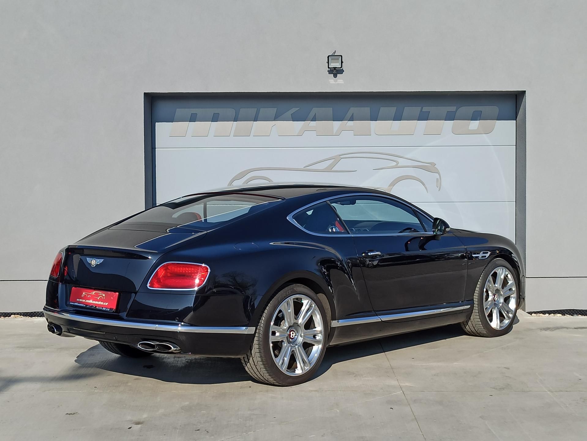 Bentley Continental GT, 4.0 V8 373kW ČR 1.MAJITEL TOP - fotka 5