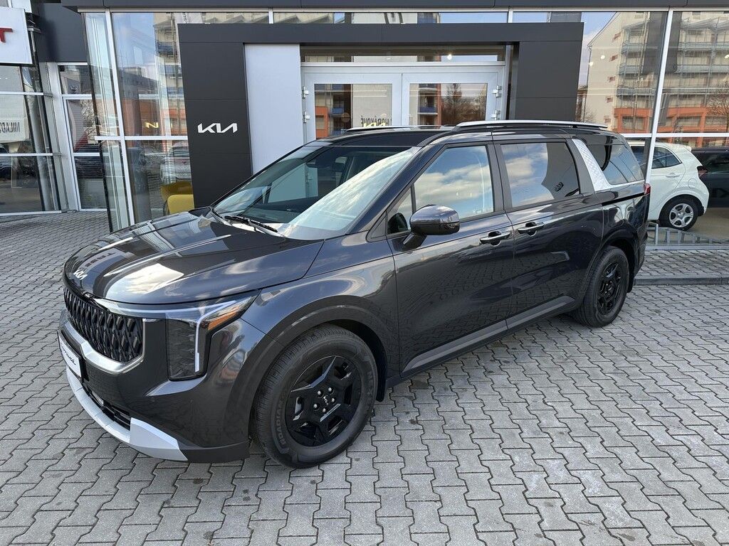 Kia Carnival, 8P LX+ 3,5 GDi V6 4x2 8AT - fotka 2