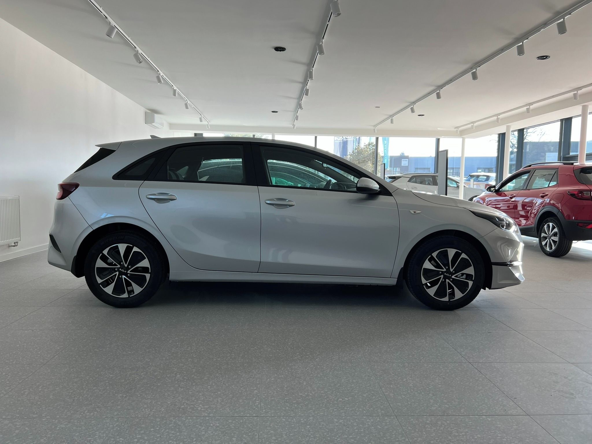Kia Cee´d, 1,0 T-GDi GPF SPIN (2025) - fotka 3