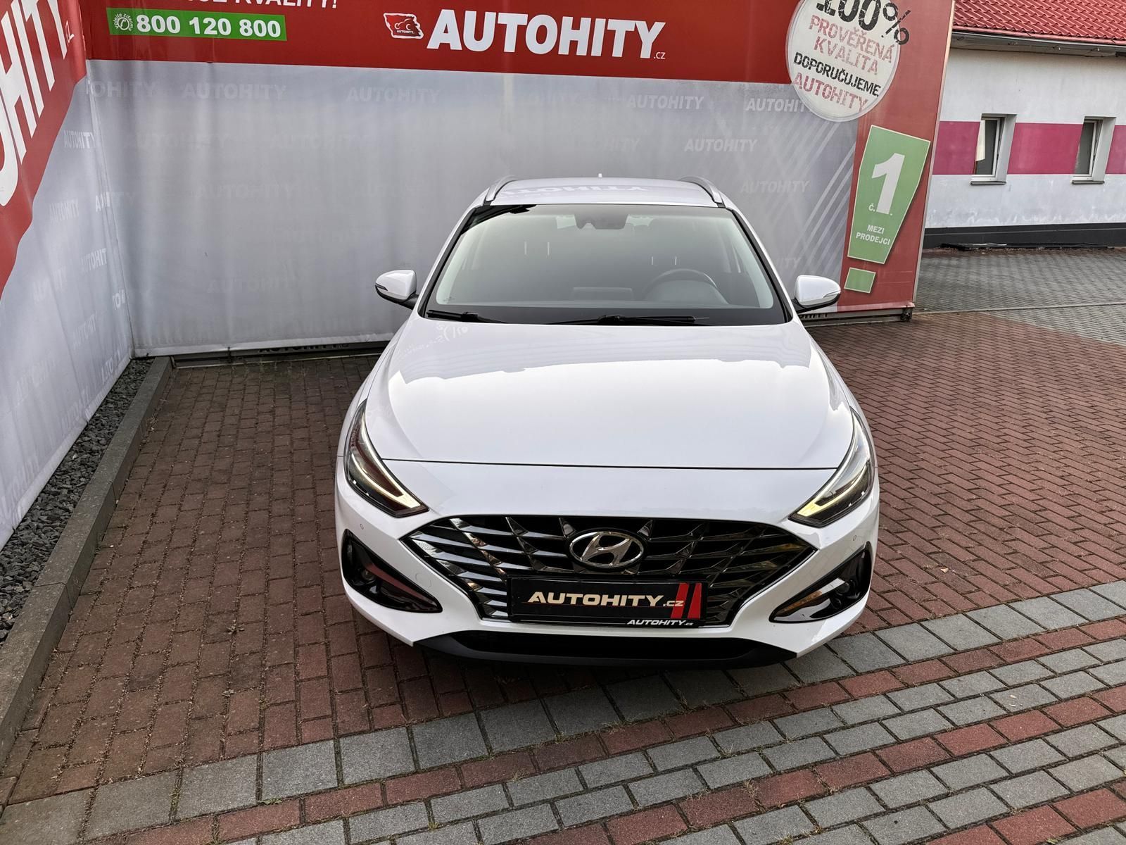 Hyundai i30, 1.6 CRDi Smart, ČR, 1.Maj - fotka 2