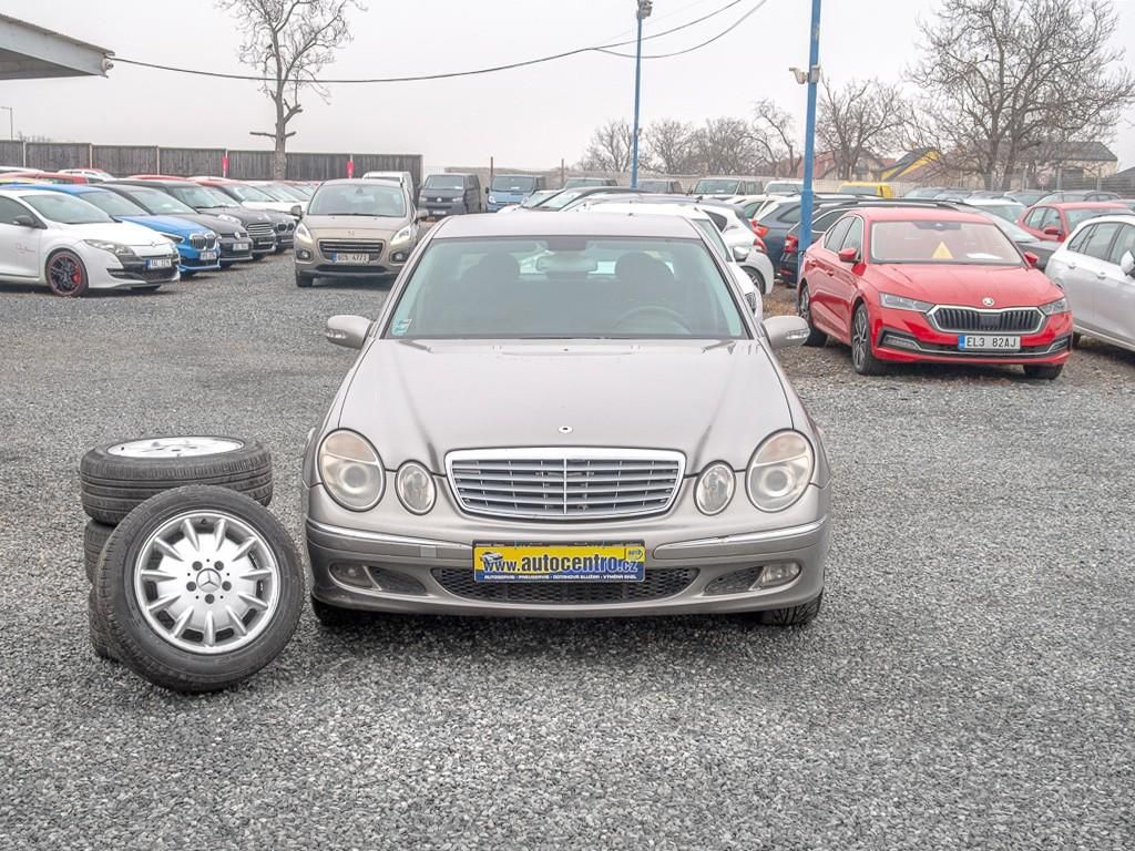 Mercedes-Benz Třídy E, 280CDI 130KW mat – 2x KOLA - fotka 2