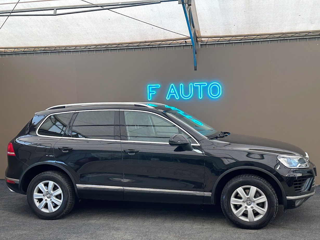 Volkswagen Touareg, 3.0 TDI 4x4 Panorama - fotka 2
