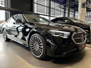 300 de 4MATIC s EQ Linie AMG
