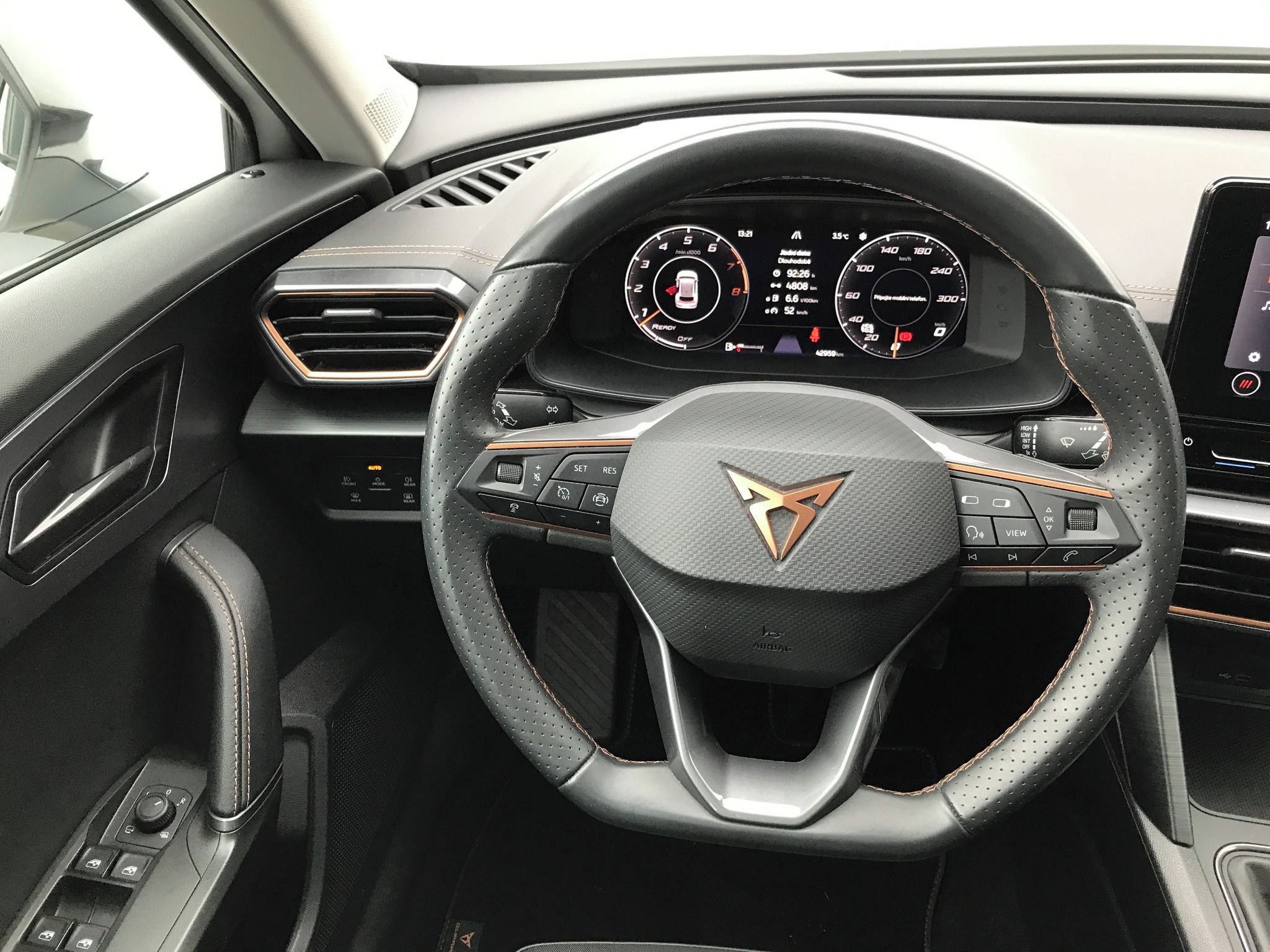 Cupra Formentor, 1,5 TSi 110kW 6°M+záruka 5 let - fotka 6