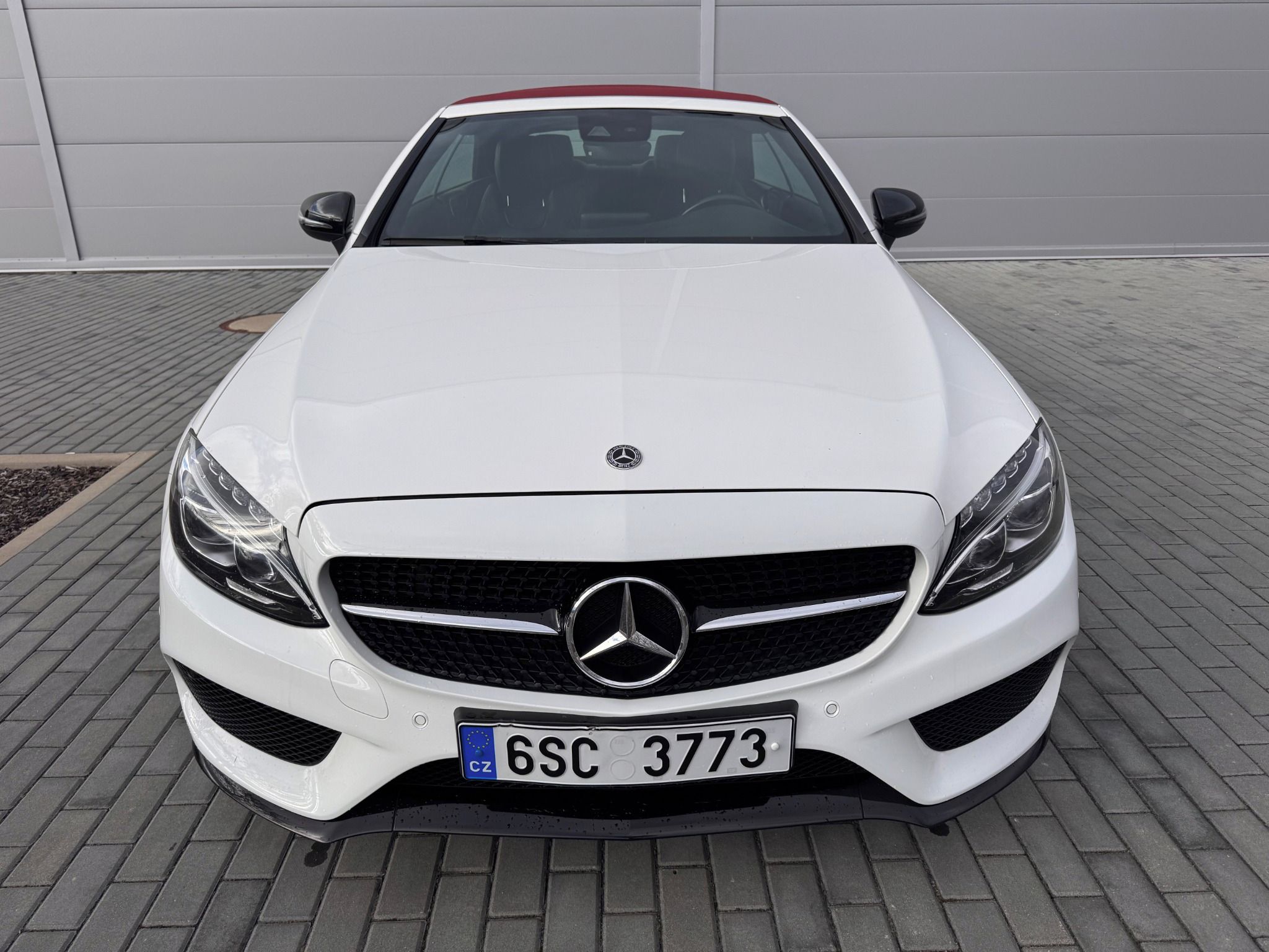 Mercedes-Benz Třídy C, 250 CABRIO AMG ZIMNÍ CENA! - fotka 2