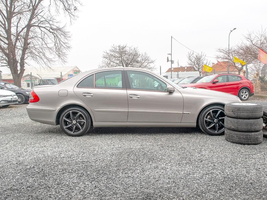 Mercedes-Benz Třídy E, 280CDI 130KW mat – 2x KOLA - fotka 4