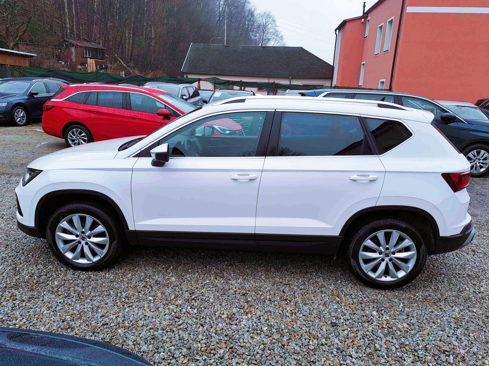 Seat Ateca, TDI-110 LED ACC 17ALU PDC NAVI - fotka 6