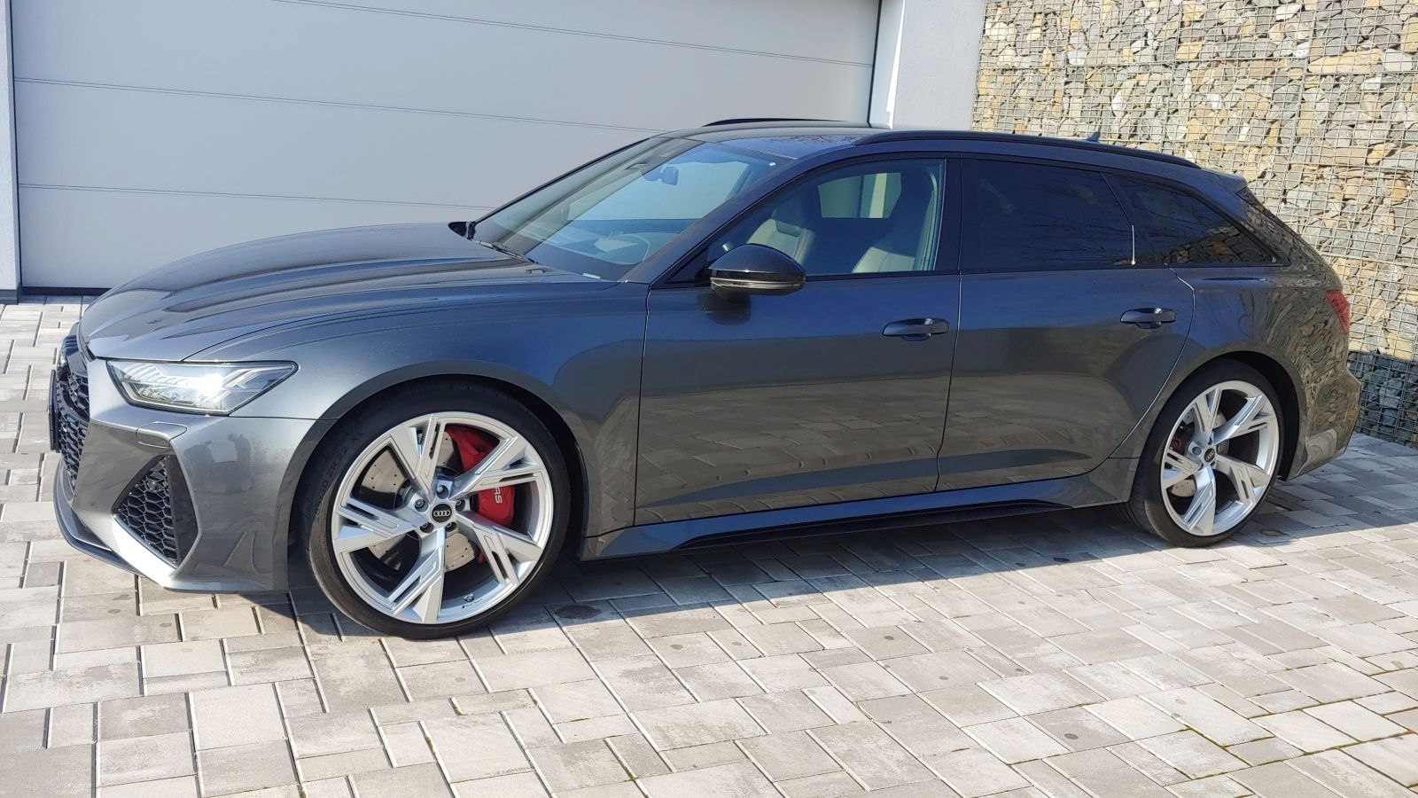 Audi RS6, 4.0 TFSI 441kW B&O Matrix - fotka 5