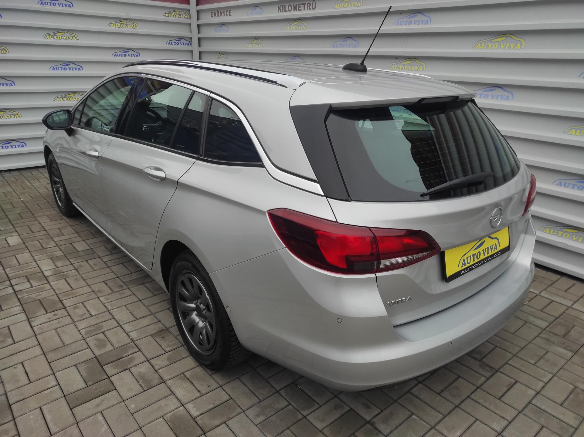 Opel Astra, 1,5CDTi ST, Elegance, S/s - fotka 3