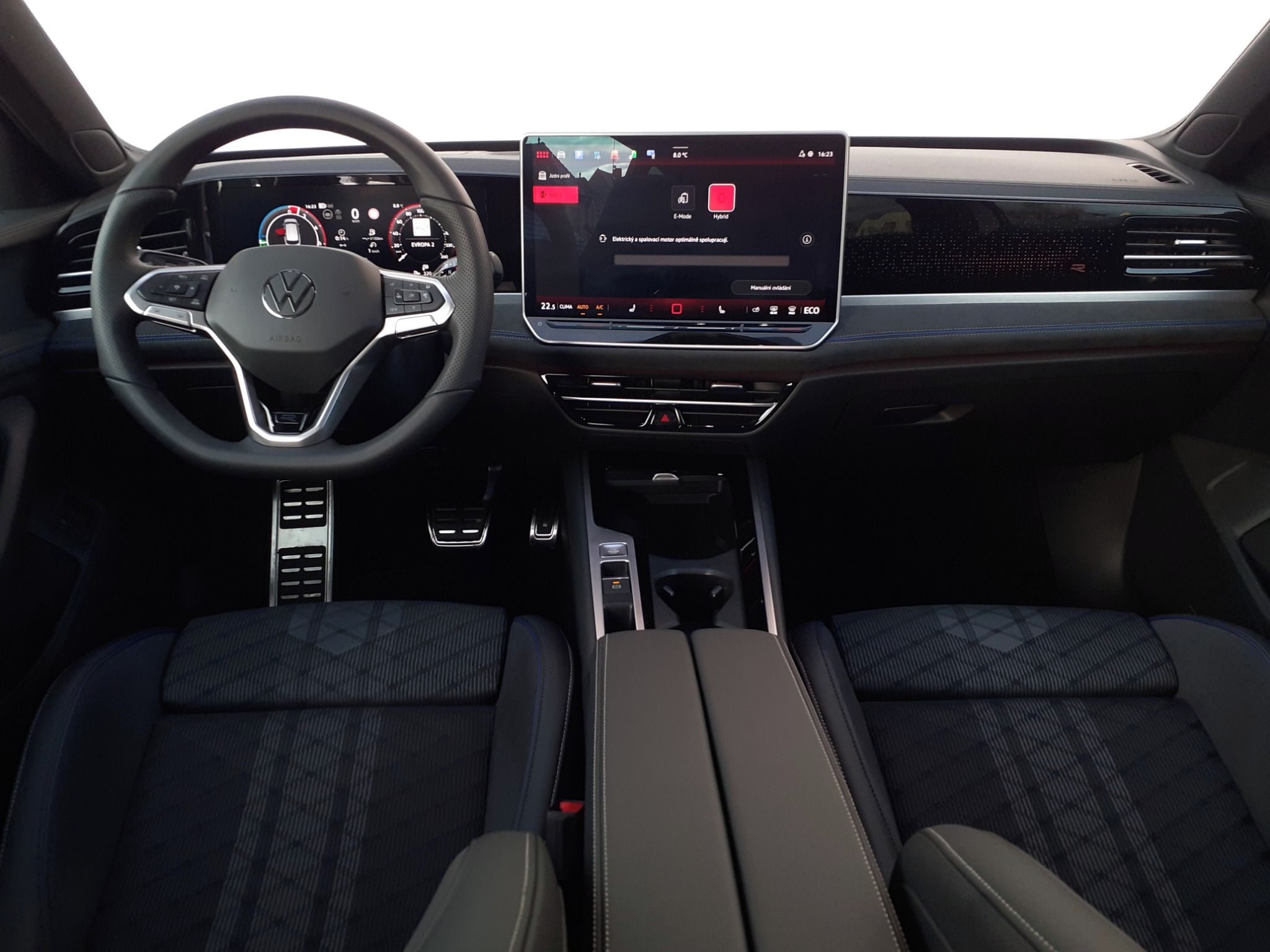 Volkswagen Passat, 1.5 TSI eHybrid R-line People - fotka 5