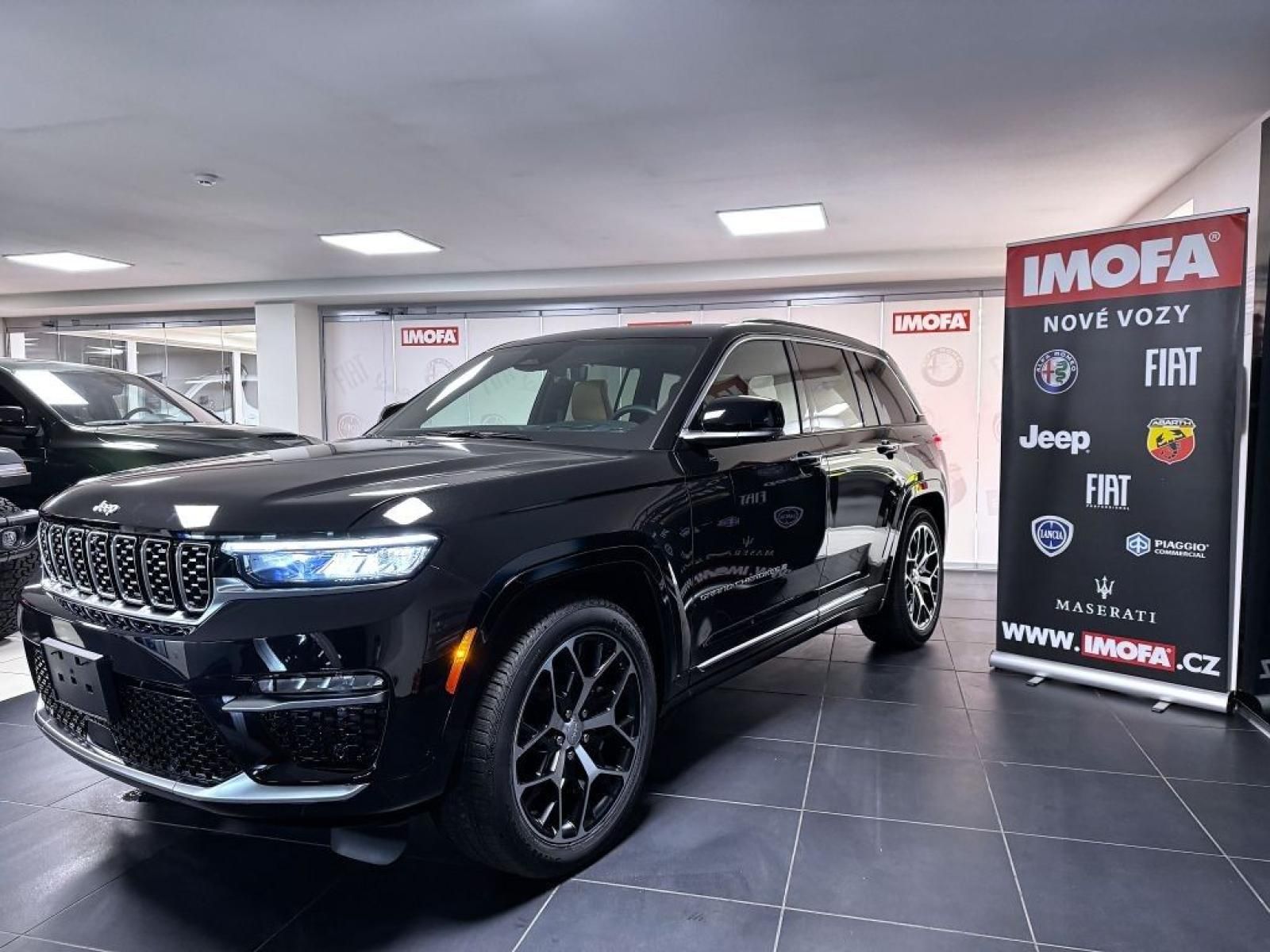 Jeep Grand Cherokee, 3,6 V6 291k 4x4 AT8 ZF SUMMIT - fotka 3