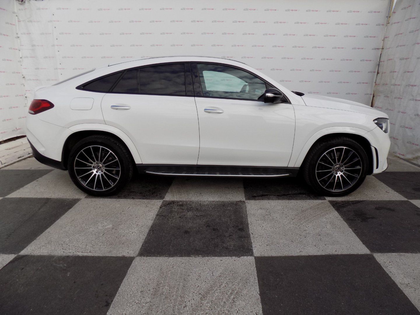 Mercedes-Benz GLE, 350d/AMG-Line/4-M/Webasto/ - fotka 6