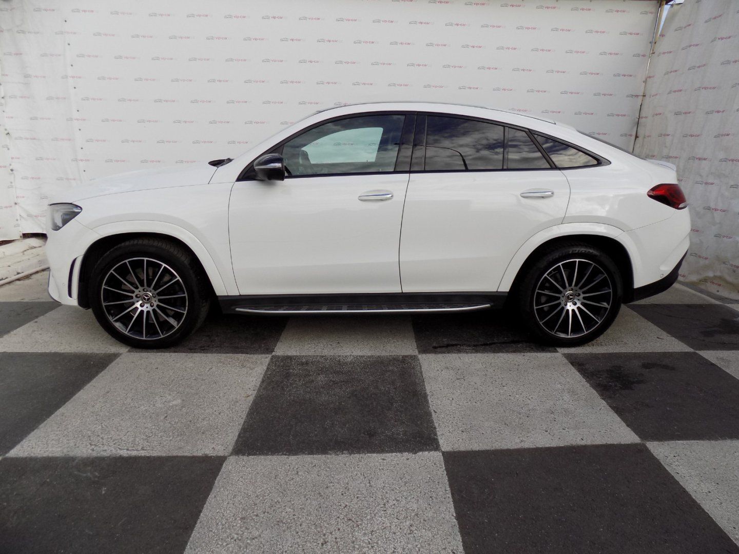 Mercedes-Benz GLE, 350d/AMG-Line/4-M/Webasto/ - fotka 2