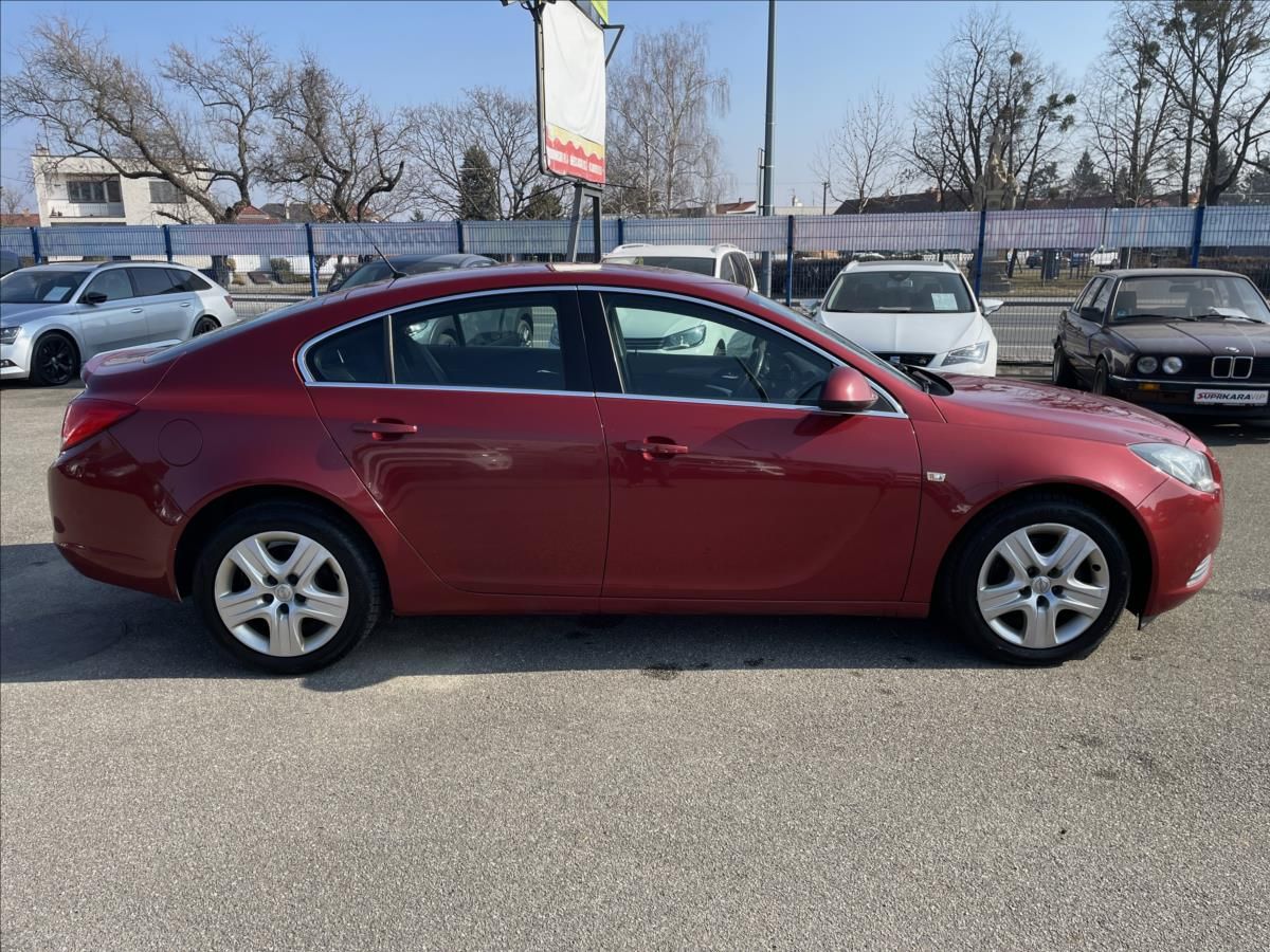 Opel Insignia, 1,8 16V BI-Xenony*D.Klima*PDC - fotka 4