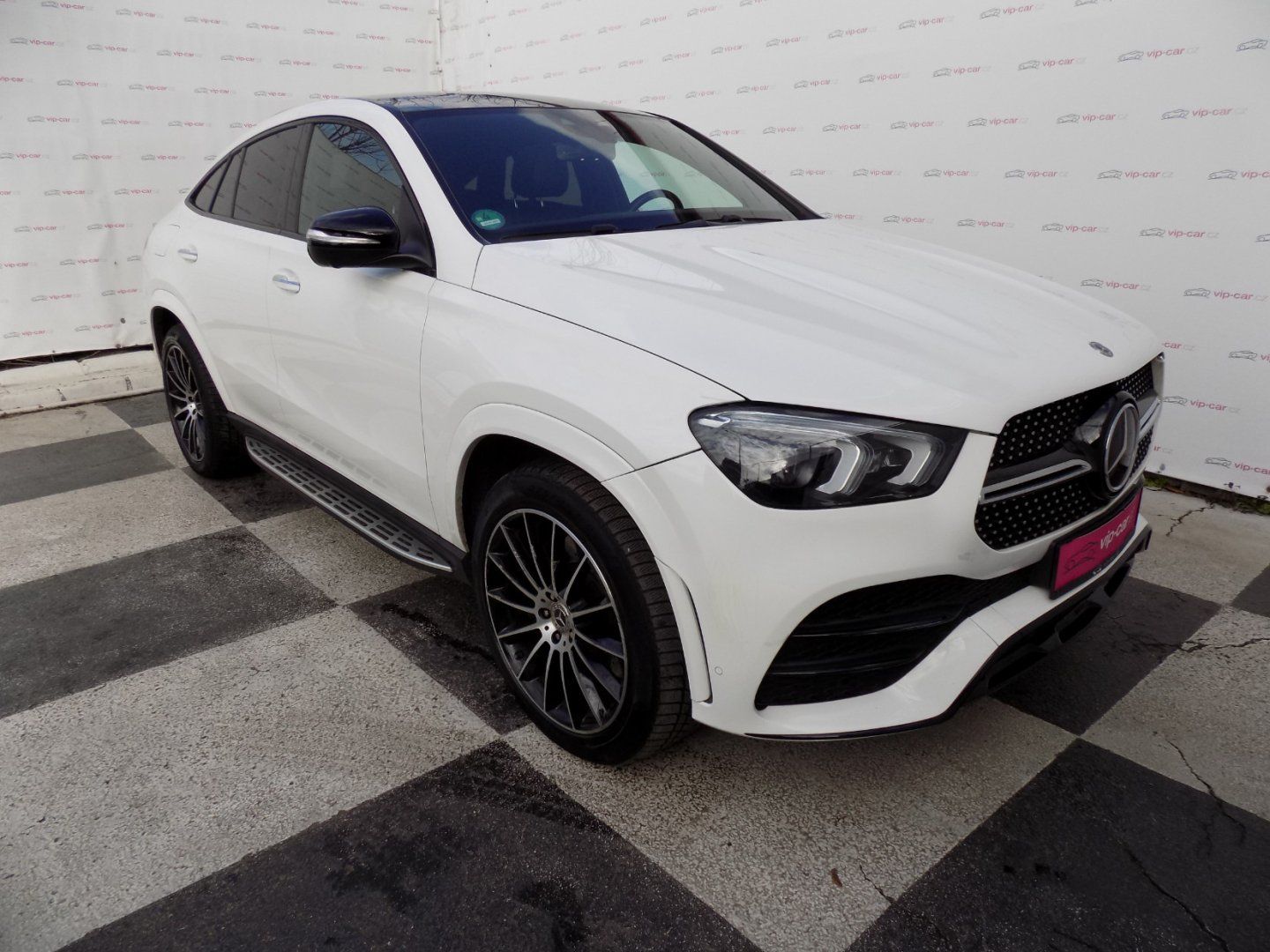 Mercedes-Benz GLE, 350d/AMG-Line/4-M/Webasto/ - fotka 5
