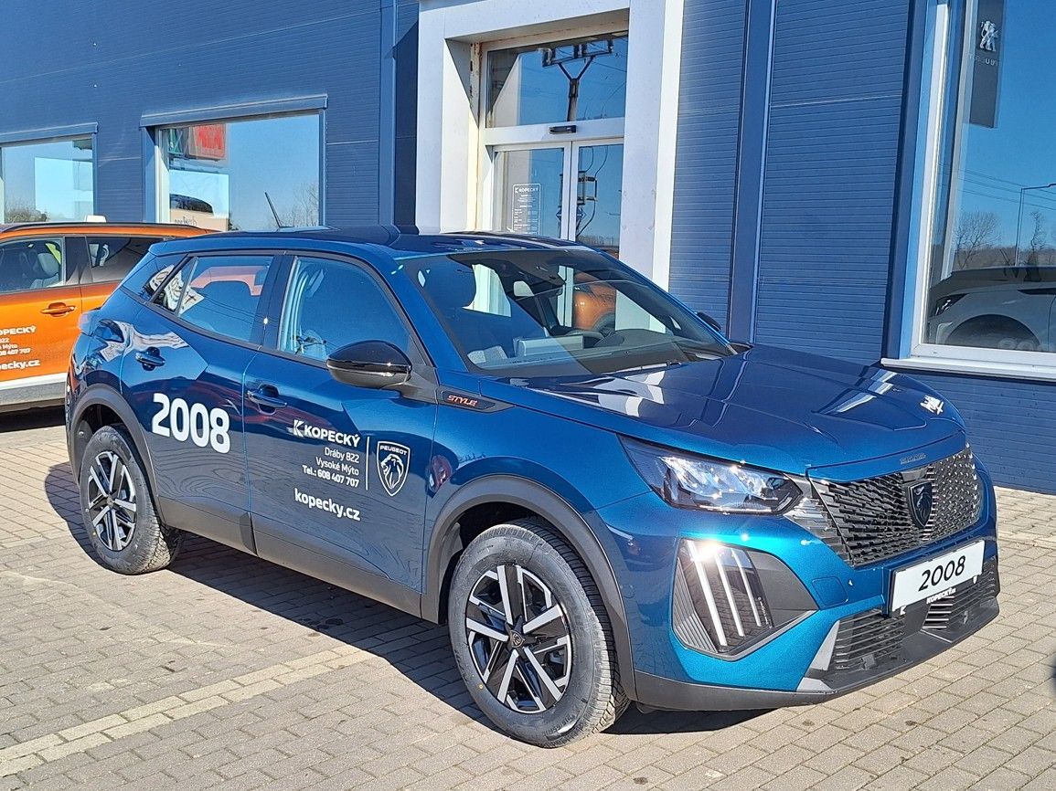 Peugeot 2008, STYLE PureTech 100 M6 - fotka 5