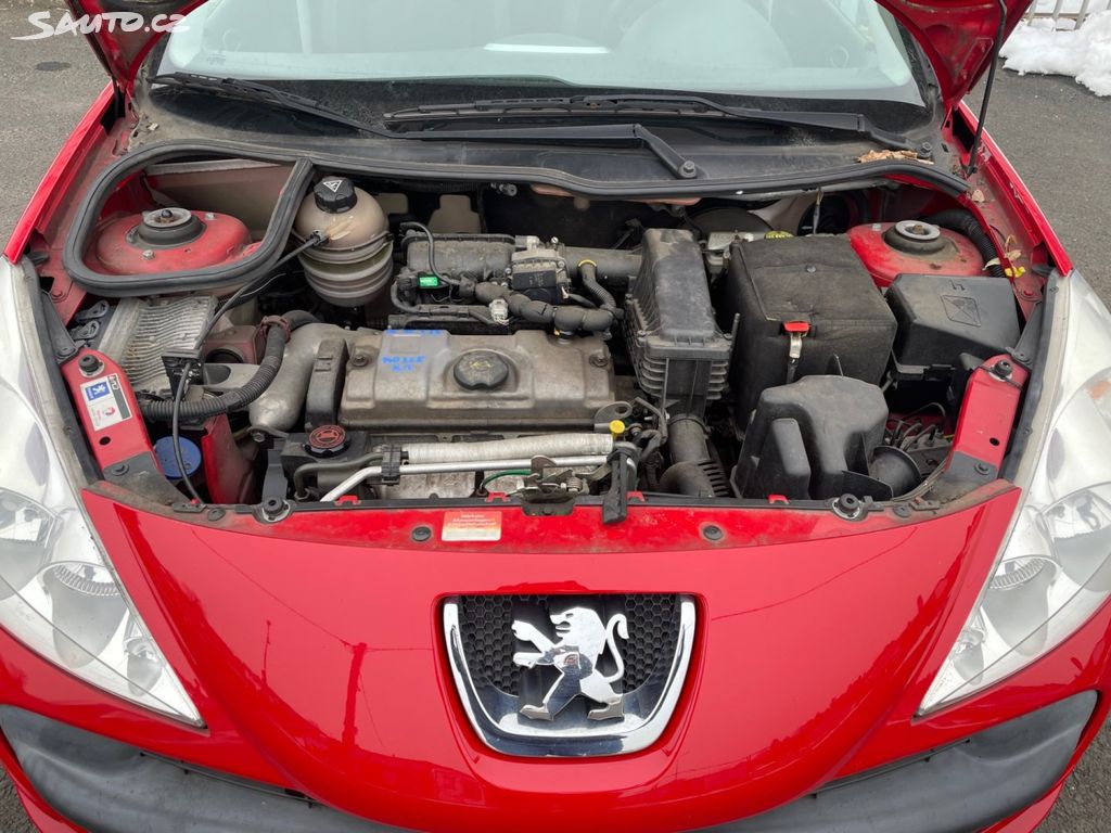 Peugeot 206, + 1,1 44kW, SERVISKA