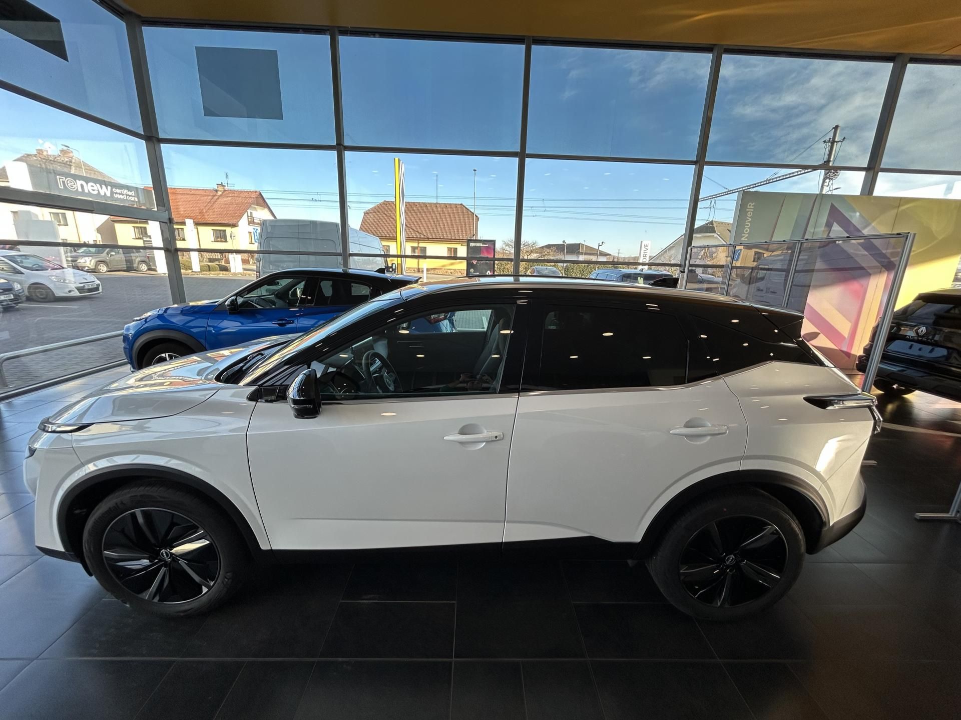 Nissan Qashqai, 1.3T 158HP  X-TRONIC TEKNA - fotka 3