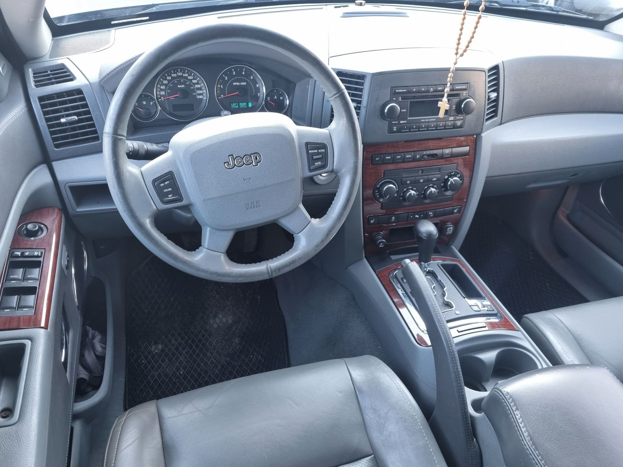 Jeep Grand Cherokee, 3.0 CRD 160kw - fotka 5