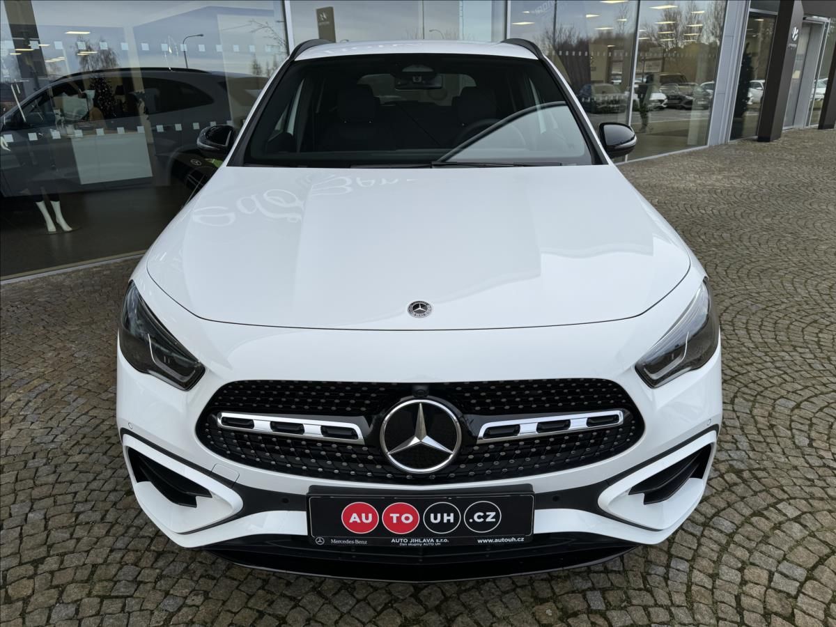 Mercedes-Benz GLA, GLA 200d 4M AMG paket - fotka 2