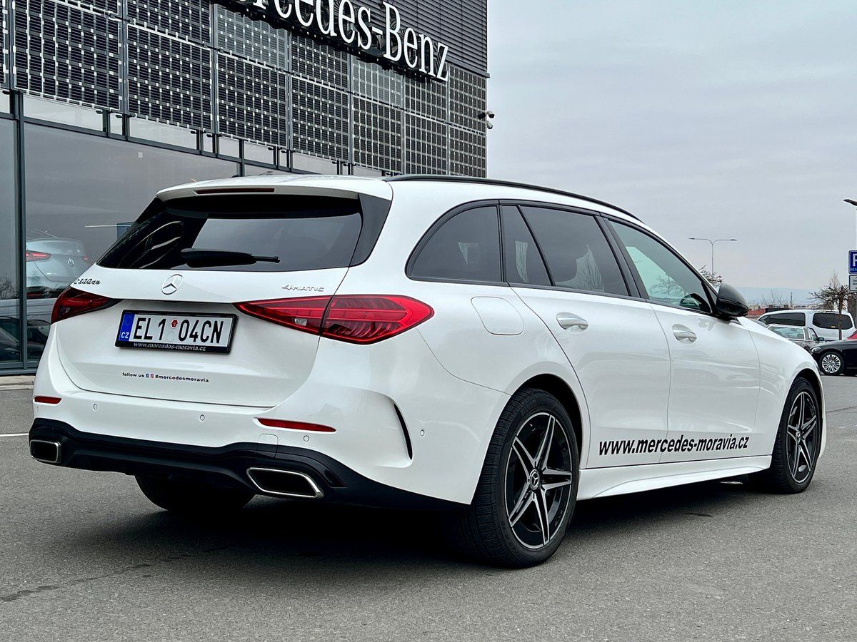 Mercedes-Benz Třídy C, 300 de 4MATIC kombi AMG linie - fotka 3