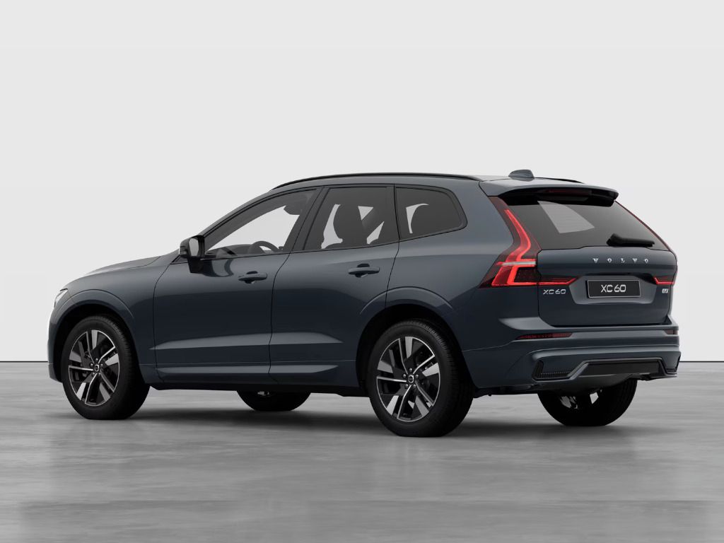 Volvo XC60, PLUS DARK B5 AWD 184kW, 4x4 - fotka 4