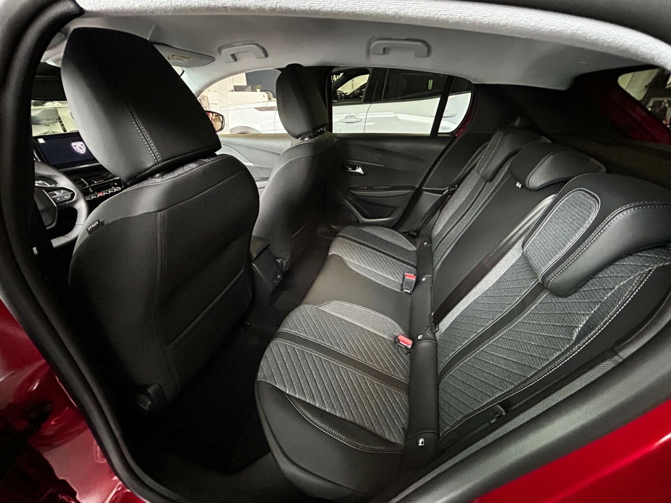 Peugeot 208, ALLURE Hybrid 100k e-DCS - fotka 6