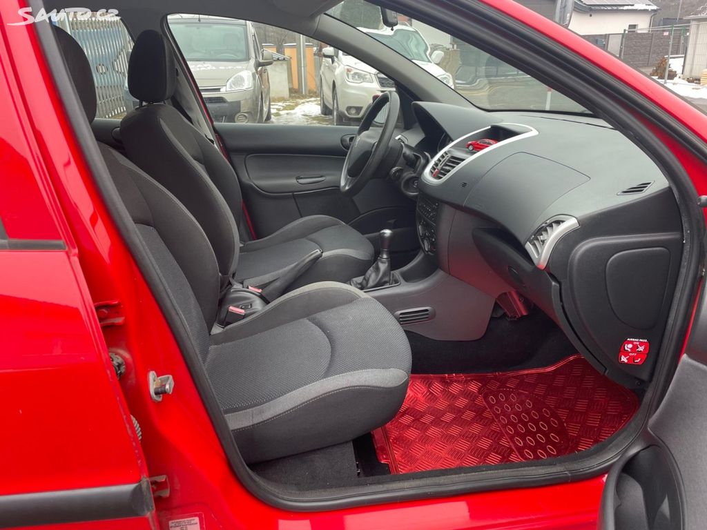 Peugeot 206, + 1,1 44kW, SERVISKA