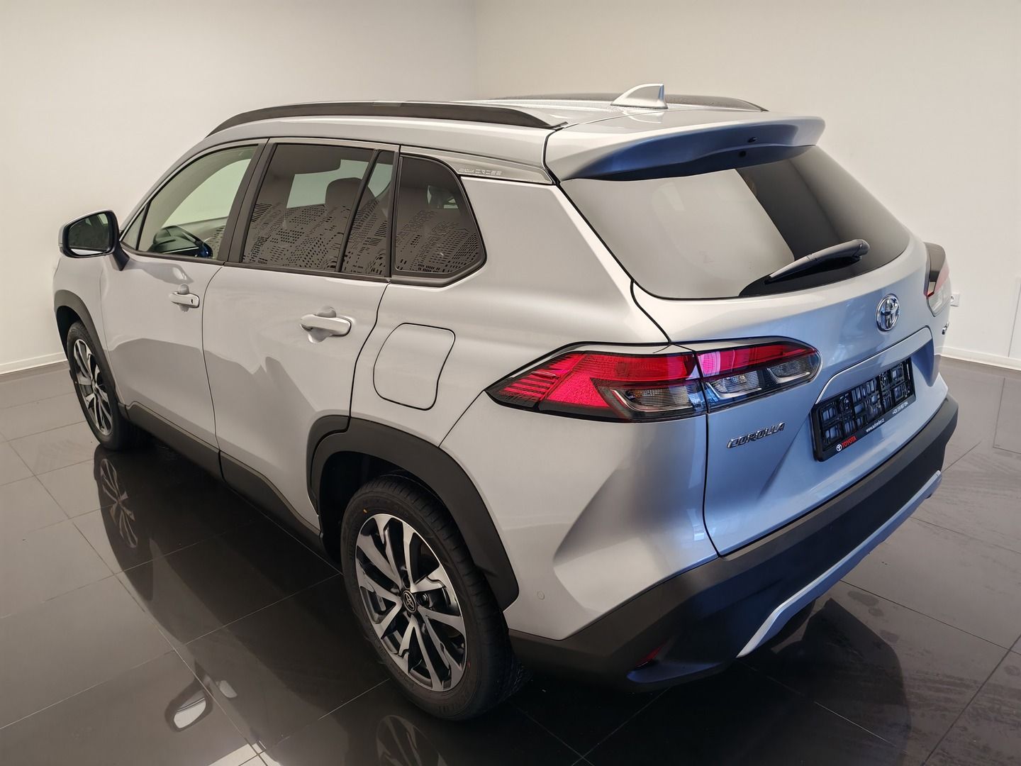 Toyota Corolla Cross, Executive  2.0L HEV 0 - 1 CVT - fotka 6