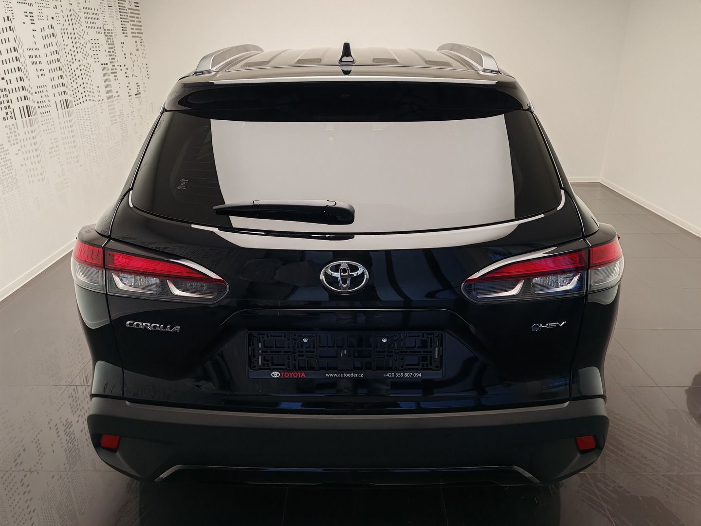 Toyota Corolla Cross, Executive  2.0L HEV 0 - 1 CVT - fotka 5