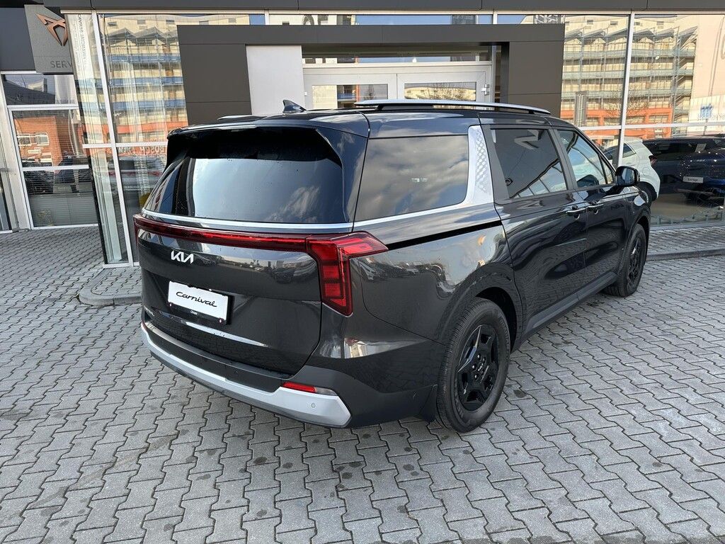 Kia Carnival, 8P LX+ 3,5 GDi V6 4x2 8AT - fotka 3