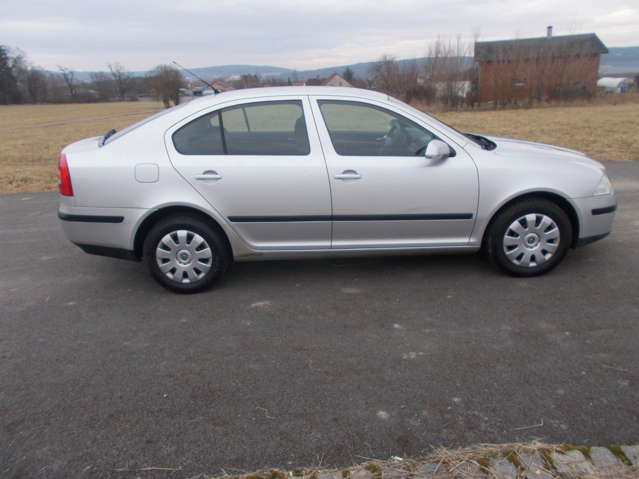 Škoda Octavia, 1,6 85KW - fotka 6