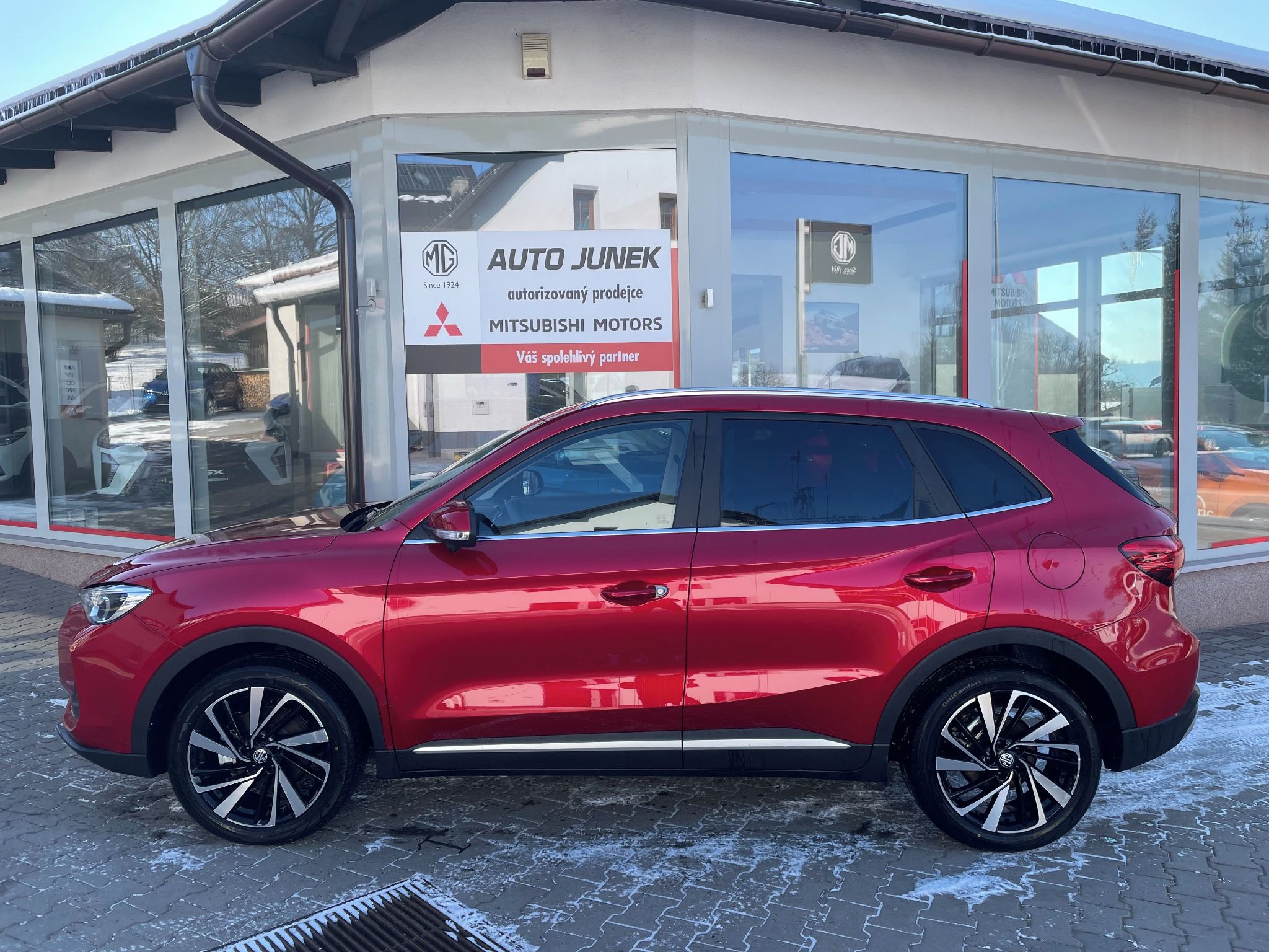 MG ZS, 1.5 HYBRID+ EXCLUSIVE - fotka 2