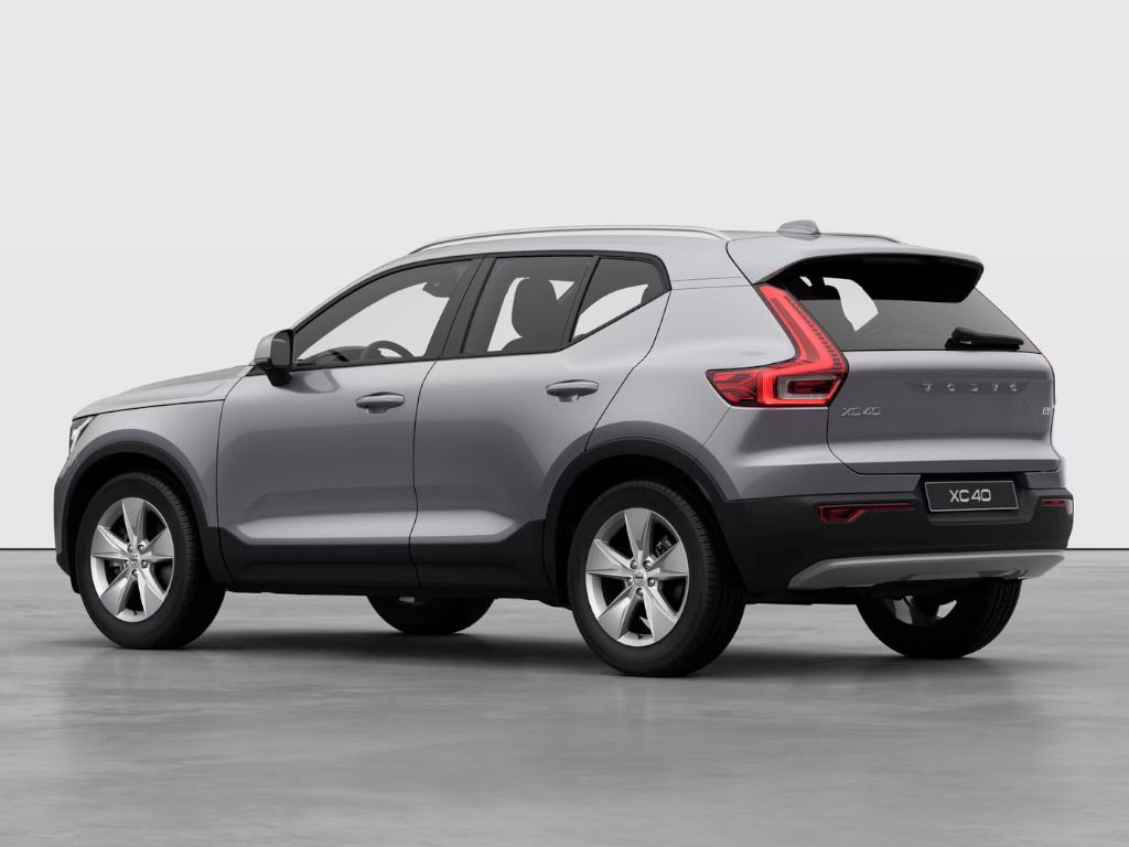Volvo XC40, CORE B3 FWD 120kW - fotka 5