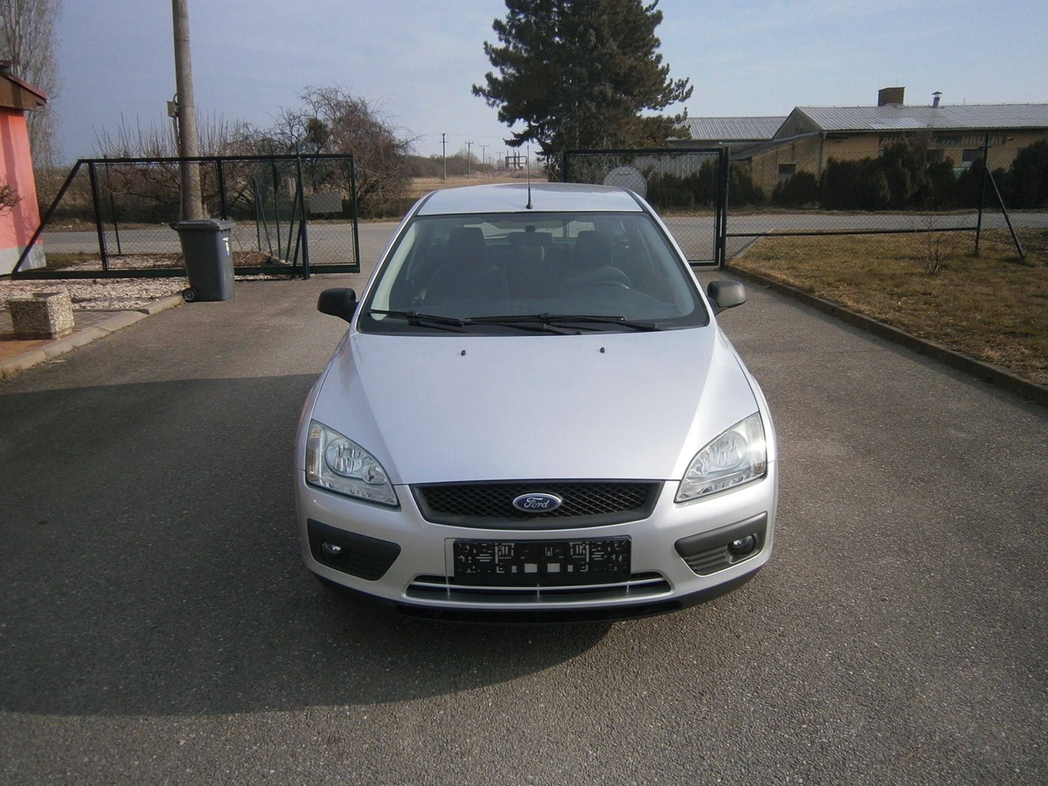 Ford Focus, 1,6TDCI, 66kW, klima - fotka 6