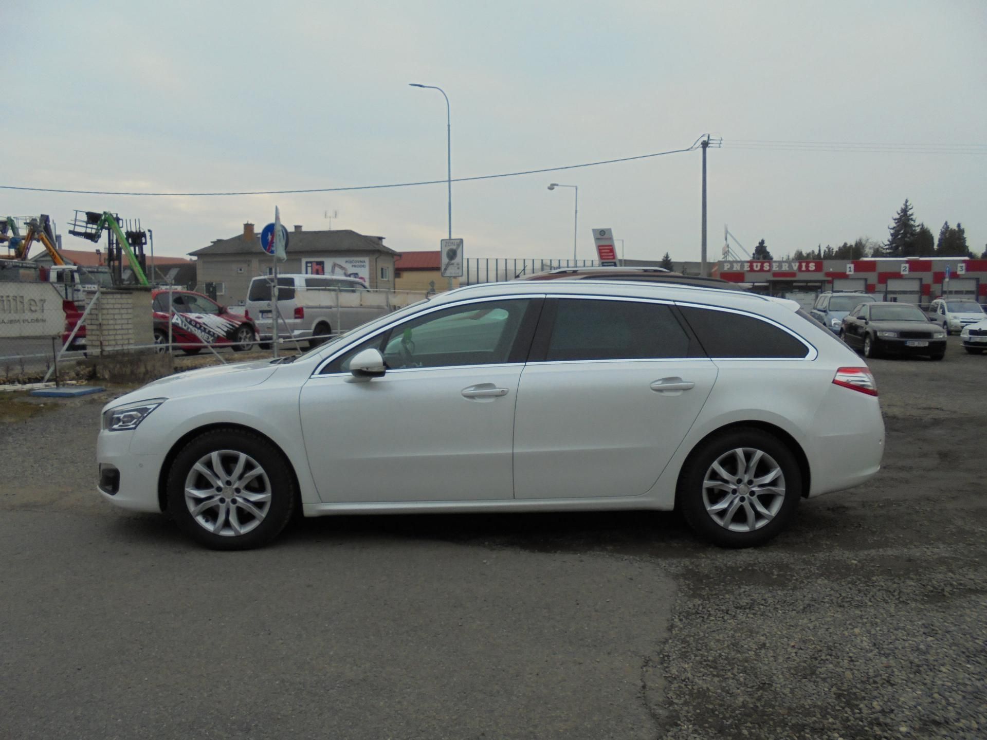 Peugeot 508, 2.0 HDI- NAVI-SUPER VÝBAVA-ČR - fotka 4