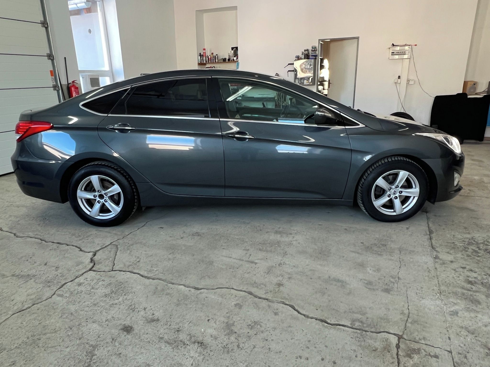 Hyundai i40, 1.7 CRDi STYLE  TOP VÝBAVA ! ! - fotka 4